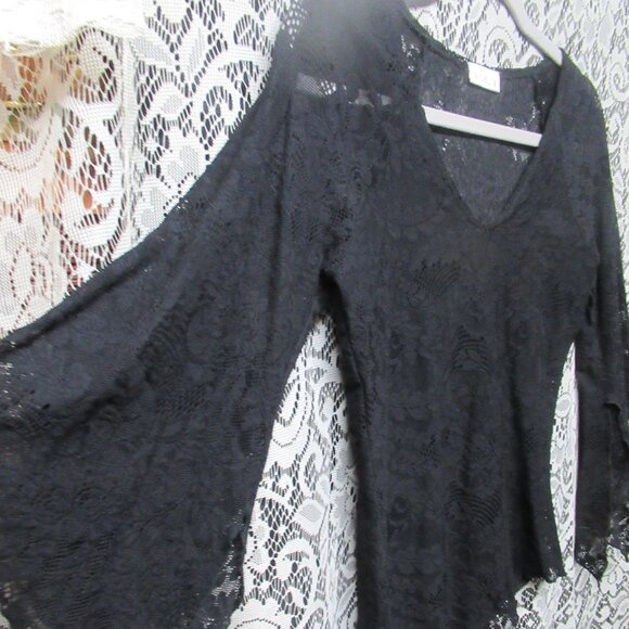 Goth Black Stretchy Lace Bell Sleeve Shirt - Picture 2 of 8
